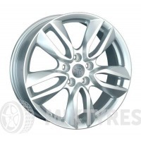 Replay HND109 7x17 5x114.3 ET 53 Dia 67.1 (silver)